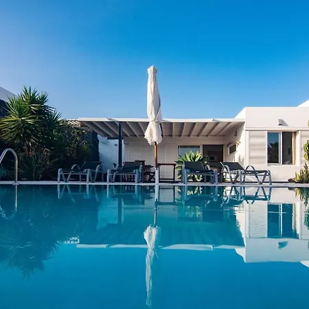 Coloradas House. فيلة